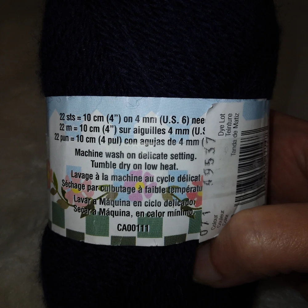 YARN Patons Country Garden DK Yarn in Deep Navy